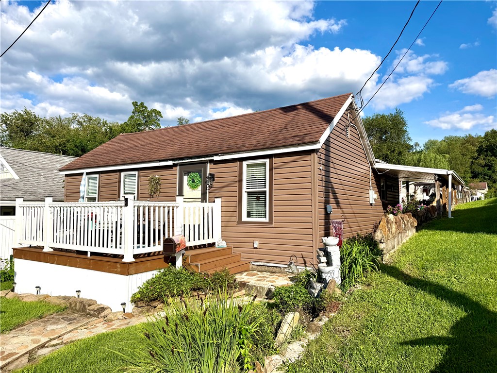 4 Hayes Street Dunbar PA 15431