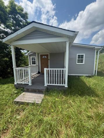 105 Penn Avenue Bentleyville PA 15314