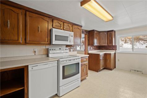 606 6th Avenue Ford City Boro PA 16226
