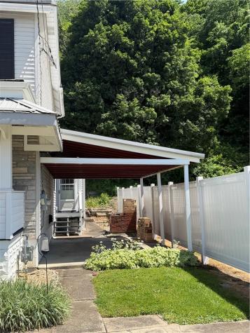 606 6th Avenue Ford City Boro PA 16226