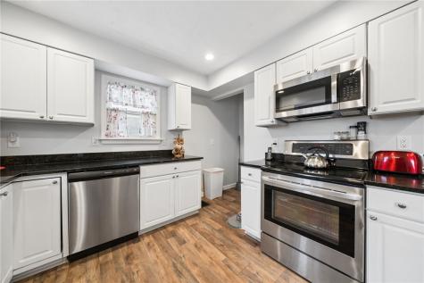 605 W Grant Street Houston PA 15342