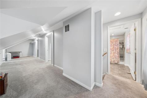 605 W Grant Street Houston PA 15342