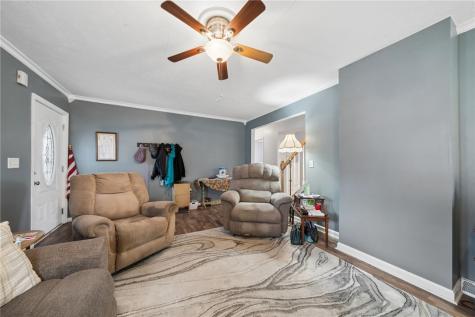 605 W Grant Street Houston PA 15342