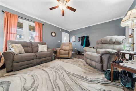 605 W Grant Street Houston PA 15342