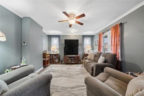 605 W Grant Street Houston PA 15342