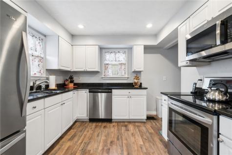 605 W Grant Street Houston PA 15342