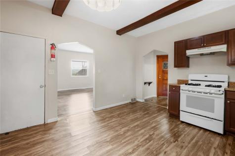 429 Alexander Street Mckees Rocks PA 15136
