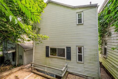 429 Alexander Street Mckees Rocks PA 15136