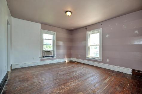 5 Wabash Avenue Mt Pleasant Township PA 15340