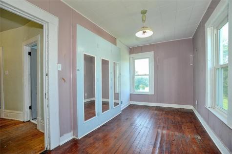 5 Wabash Avenue Mt Pleasant Township PA 15340