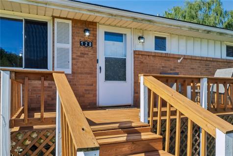 128 Westpoint Drive Hempfield Township PA 15601