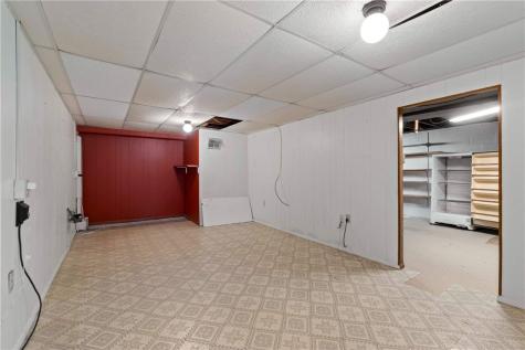 2730 Tarbel Street Brookline PA 15226
