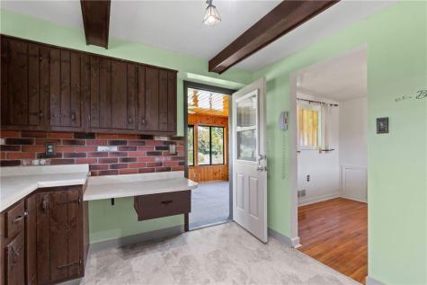 2730 Tarbel Street Brookline PA 15226
