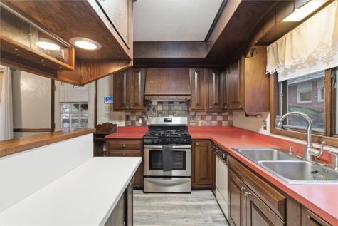 312 Flatwoods Road Vanderbilt PA 15486