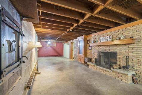 312 Flatwoods Road Vanderbilt PA 15486