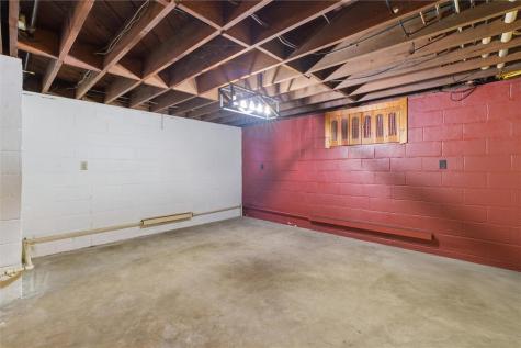 312 Flatwoods Road Vanderbilt PA 15486