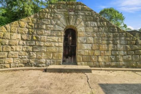 312 Flatwoods Road Vanderbilt PA 15486