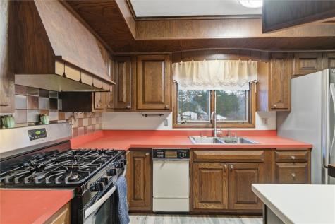 312 Flatwoods Road Vanderbilt PA 15486
