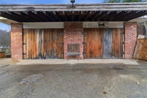 312 Flatwoods Road Vanderbilt PA 15486