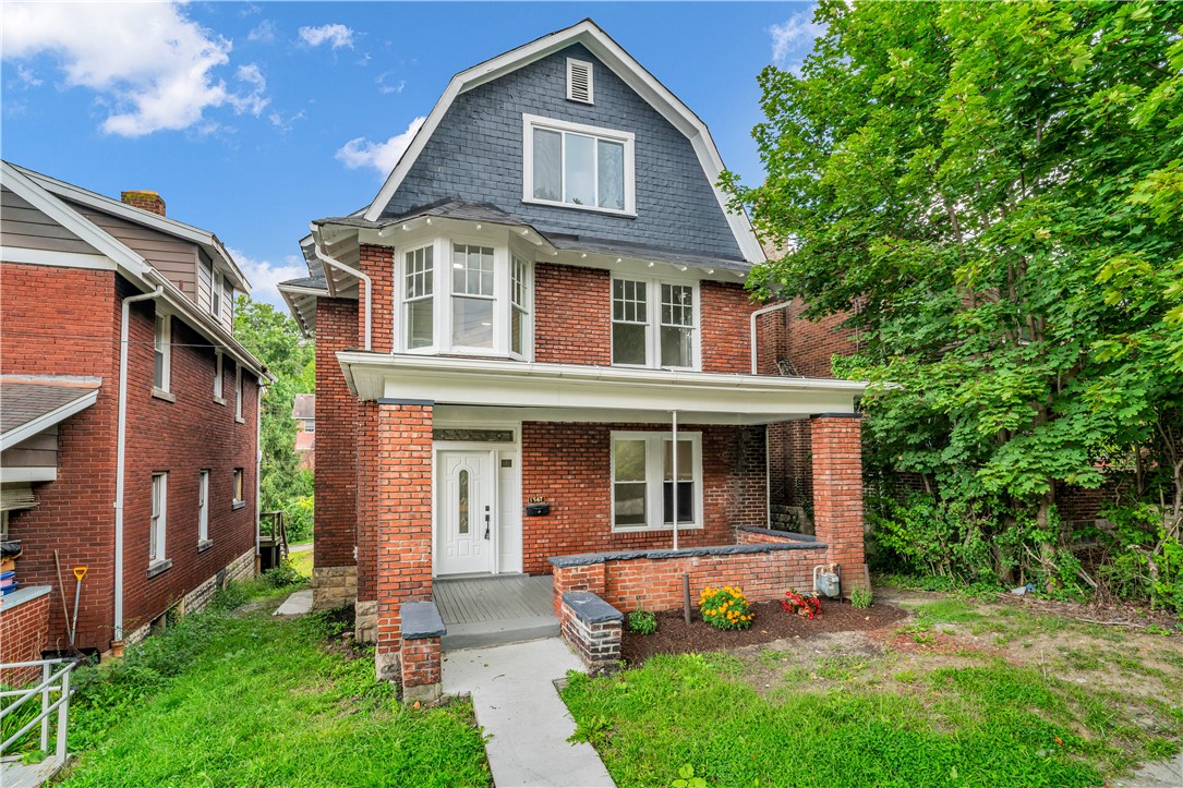 1547 Clairtonica Street Crafton Heights PA 15205