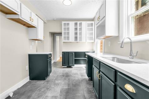 1547 Clairtonica Street Crafton Heights PA 15205