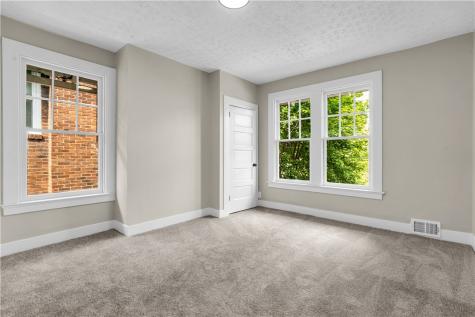 1547 Clairtonica Street Crafton Heights PA 15205