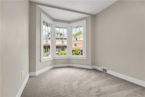 1547 Clairtonica Street Crafton Heights PA 15205