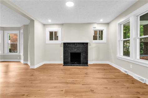 1547 Clairtonica Street Crafton Heights PA 15205