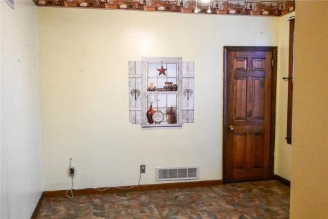 412 Wood Street California PA 15419