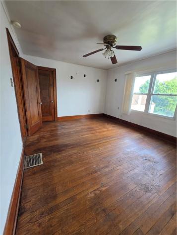 526 Roup Street Tarentum PA 15084