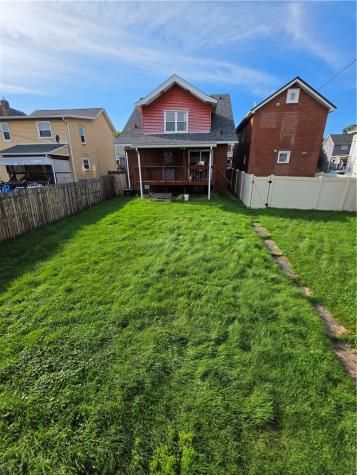 526 Roup Street Tarentum PA 15084