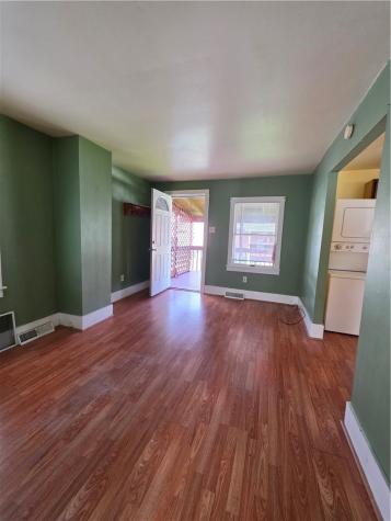 526 Roup Street Tarentum PA 15084