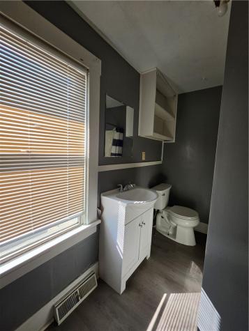 526 Roup Street Tarentum PA 15084