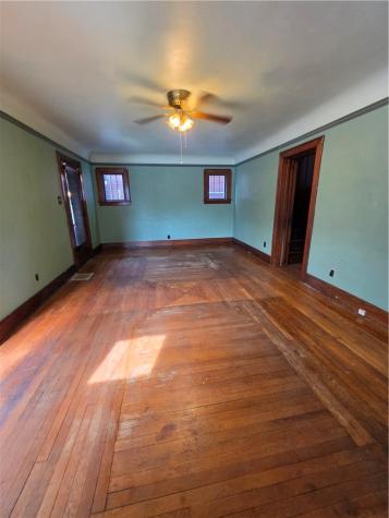 526 Roup Street Tarentum PA 15084