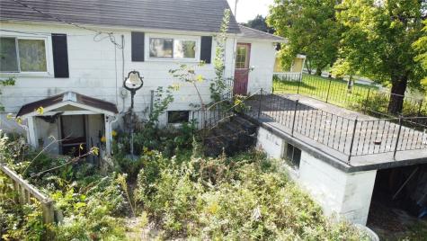 275 S Duffy Road Township Of But Nw PA 16001
