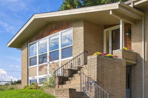 125 Schar Court Shaler PA 15209