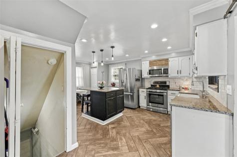1825 Dagmar Avenue Beechview PA 15216