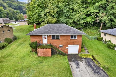 123 7th Street Extension Trafford PA 15085