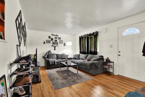 123 7th Street Extension Trafford PA 15085