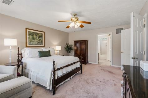 3001 Linden Court Moon/crescent Township PA 15108