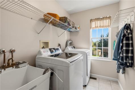 3001 Linden Court Moon/crescent Township PA 15108