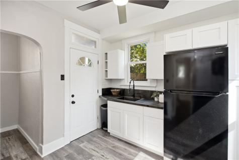 526 Dippold Avenue Baden PA 15005