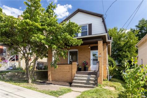 526 Dippold Avenue Baden PA 15005