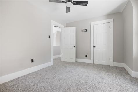 526 Dippold Avenue Baden PA 15005
