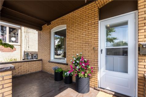526 Dippold Avenue Baden PA 15005