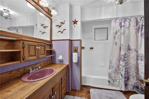 27 Sunset Drive Mcdonald PA 15057