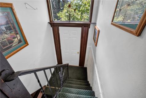 27 Sunset Drive Mcdonald PA 15057