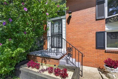 27 Sunset Drive Mcdonald PA 15057