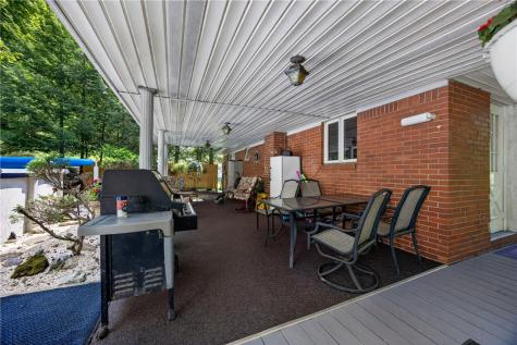 27 Sunset Drive Mcdonald PA 15057