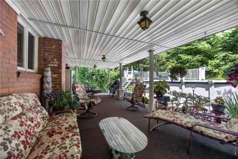 27 Sunset Drive Mcdonald PA 15057